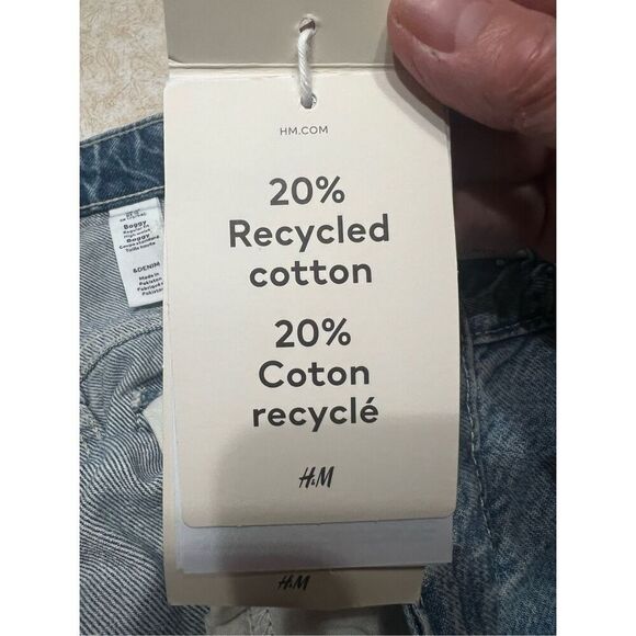 H&M Womans Baggy distressed Jeans Sz 16 NWT - Picture 4 of 7